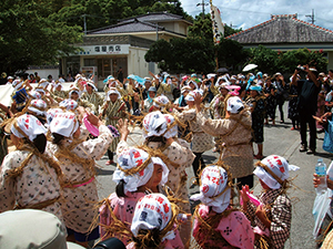 沖縄の祭事 / みきにまつわる風景